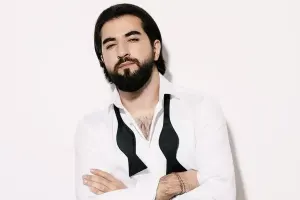 Elman qızını oğluyla tanış etdi