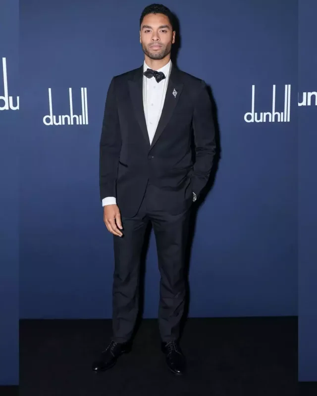 Axşam yeməyində bir araya gəldilər