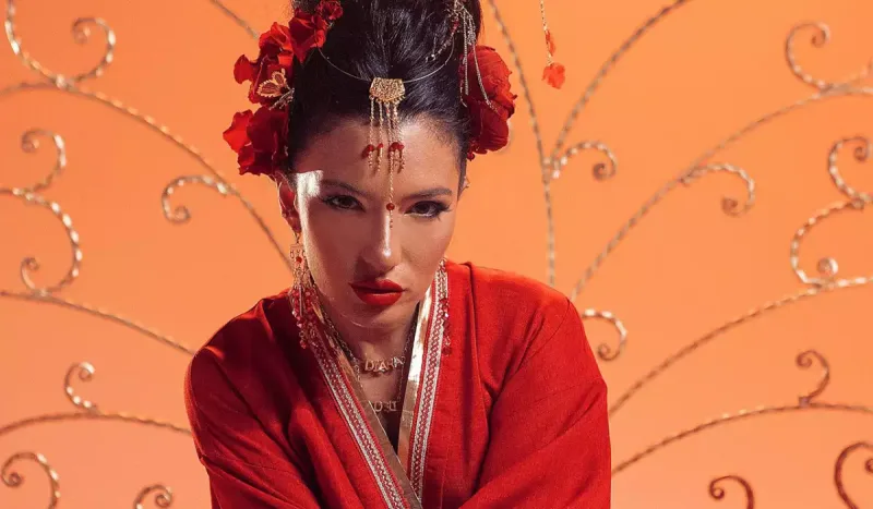 Dilarə “Melanxoliya”nı yenidən oxudu