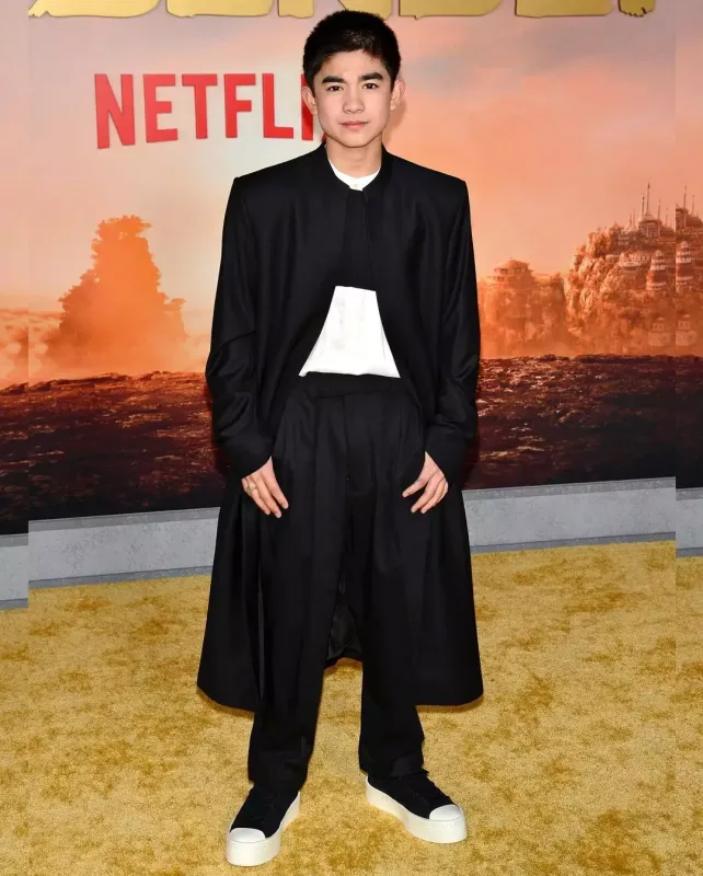 “Avatar” serialının qalasından görüntülər