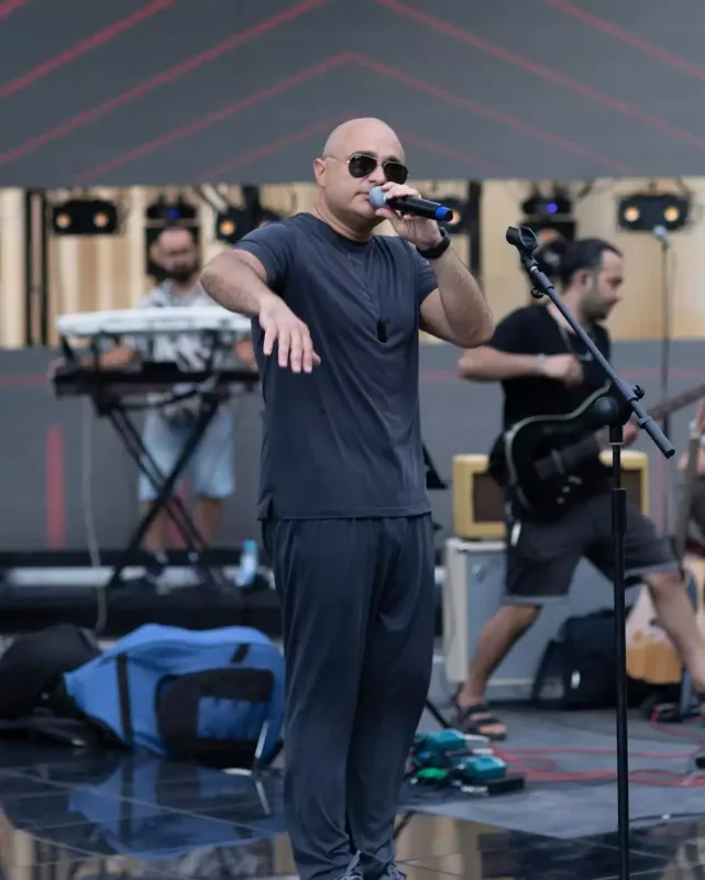 “Ən böyük gəlir konsertdəndir...”