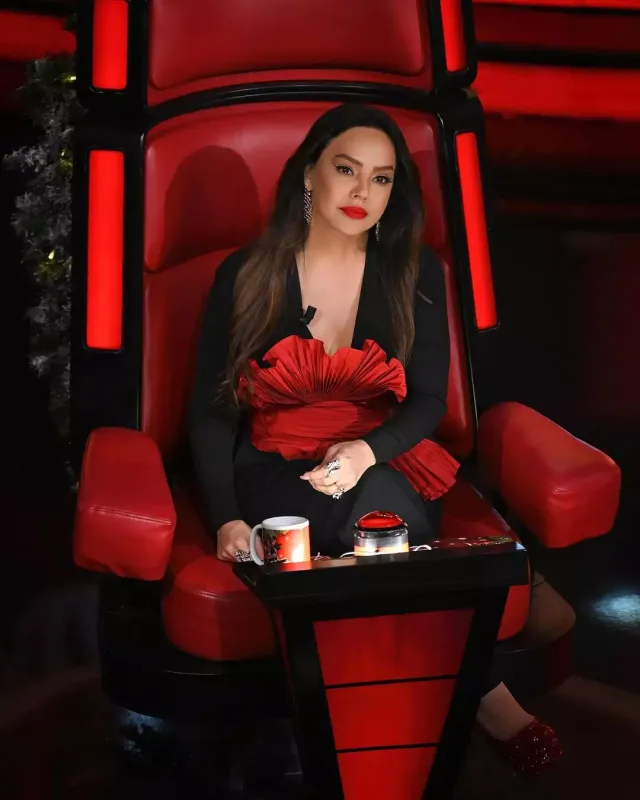 Ebru Gündeş evlənməyə hazırlaşır