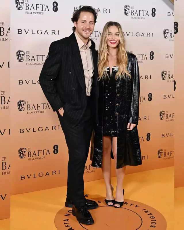 “Barbi” həyat yoldaşı ilə