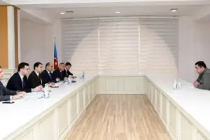 Nazir Salyanda vətəndaşların müraciətlərini dinləyib