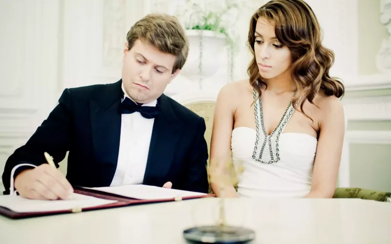 Tom Kruzun rus sevgilisi