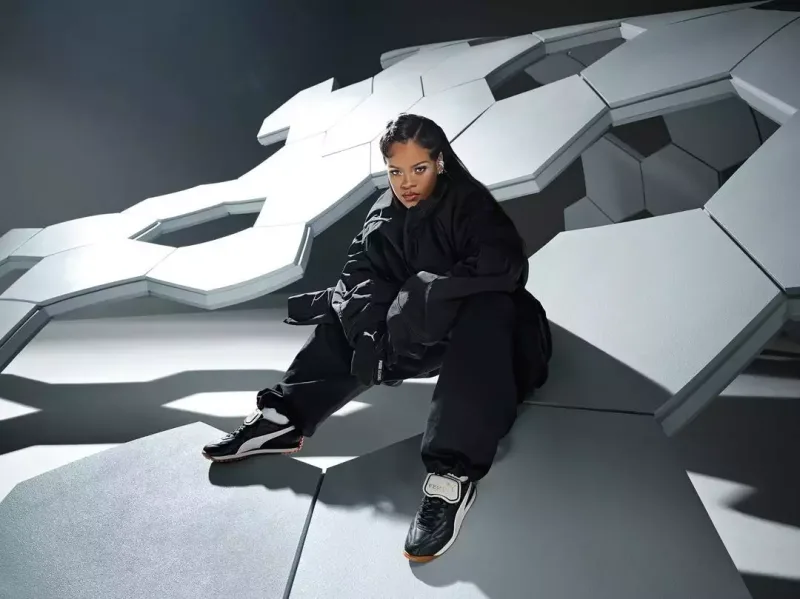 Rihannadan 8 il sonra yeni albom