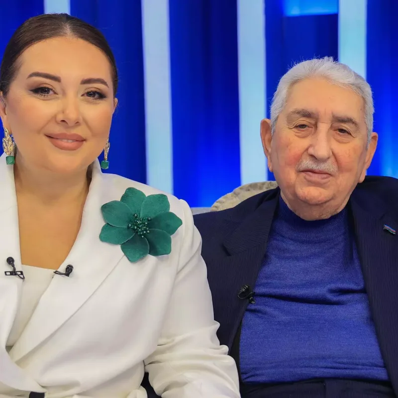 86 yaşlı Arif Babayev ailəsi ilə