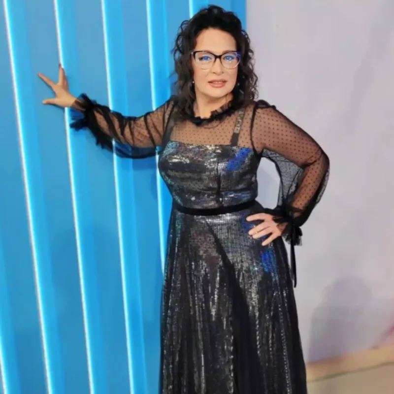 “Geyindiyim paltarlar mənim deyil”