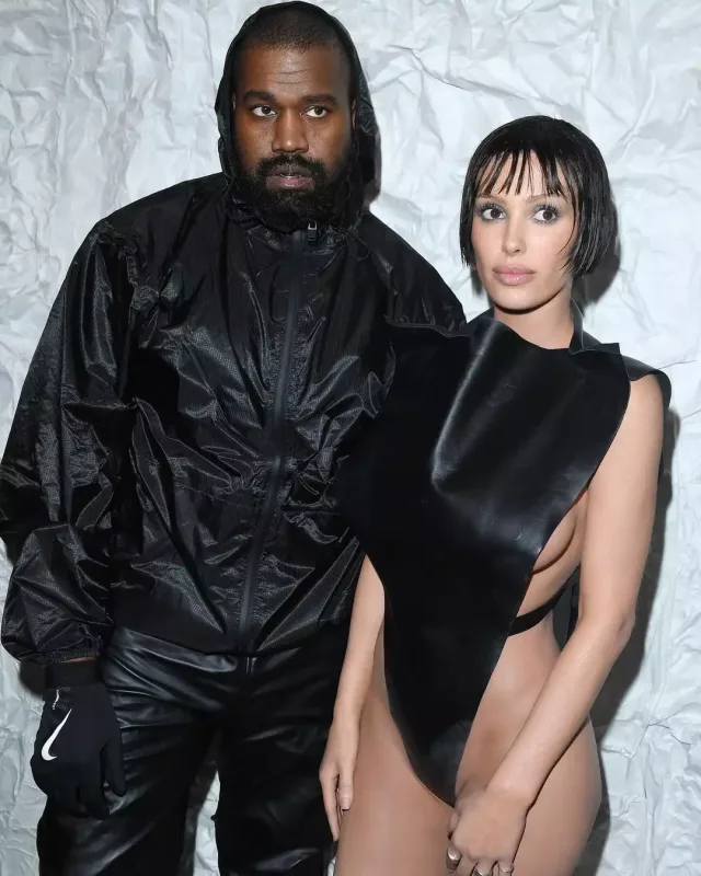 Yenə tərzləri gündəm oldu