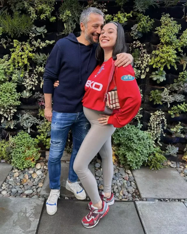 İlhan Mansızla azərbaycanlı xanımının övladı oldu