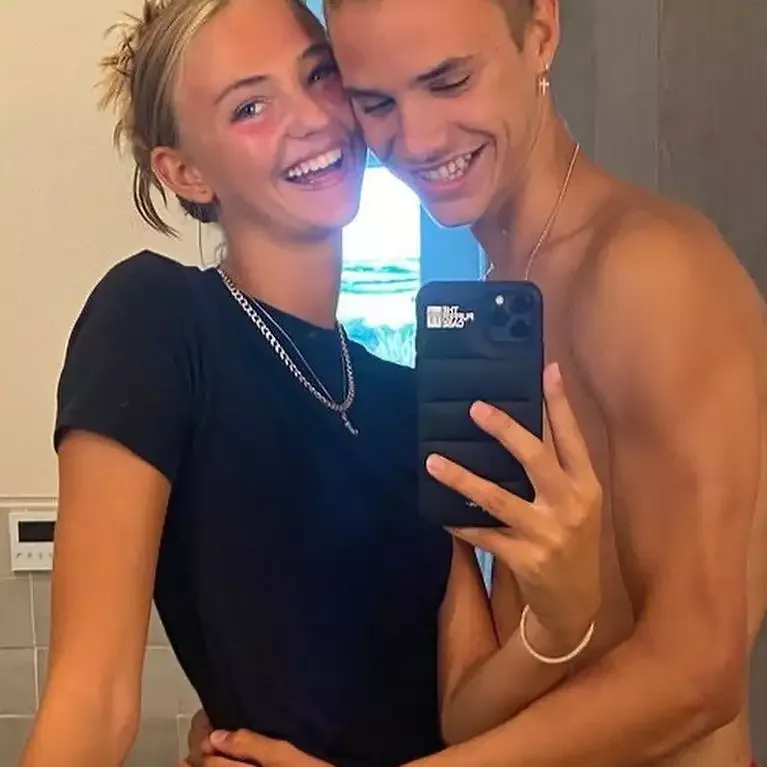 Bekhemlərin oğlu sevgilisindən ayrıldı