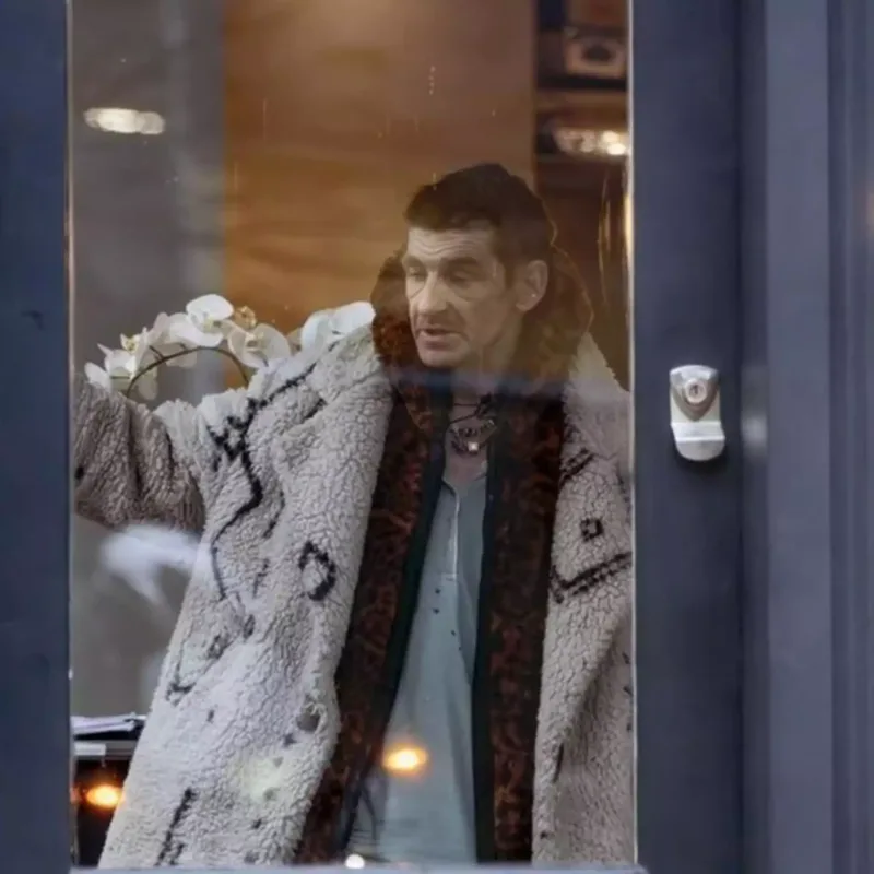 “Peaky Blinders” ulduzu küçədə tanınmaz halda