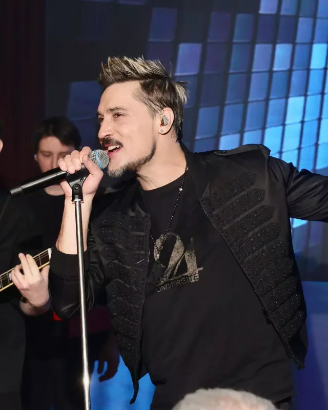 Dima Bilan 10 il sonra Bakıda...