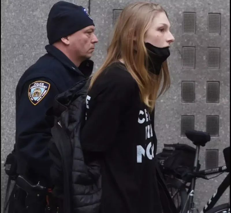 Aktrisa aksiyada həbs edildi