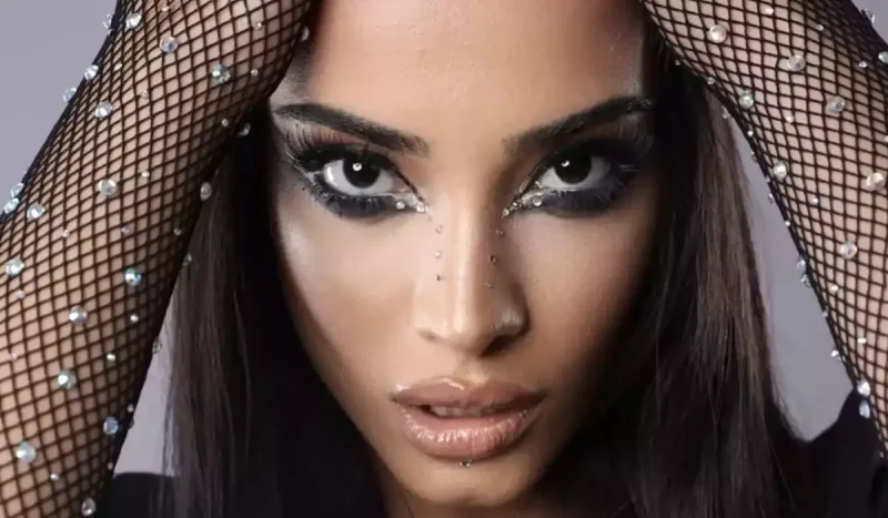 Səmranın səhifəsi oğurlandı