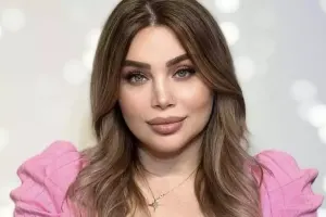 Xalq artistinin qızı keçmiş baldızını təbrik etdi