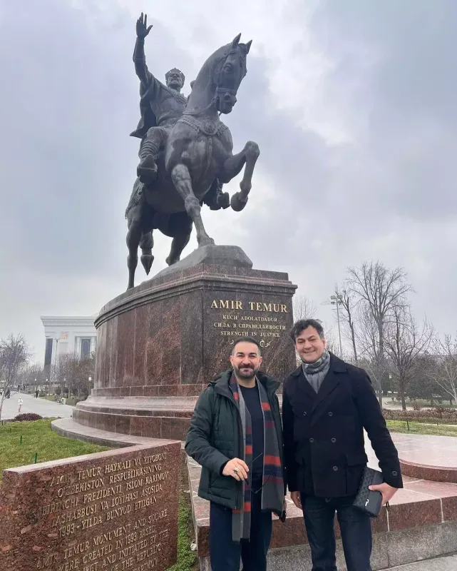 Əməkdar artistlərin Özbəkistan səfəri