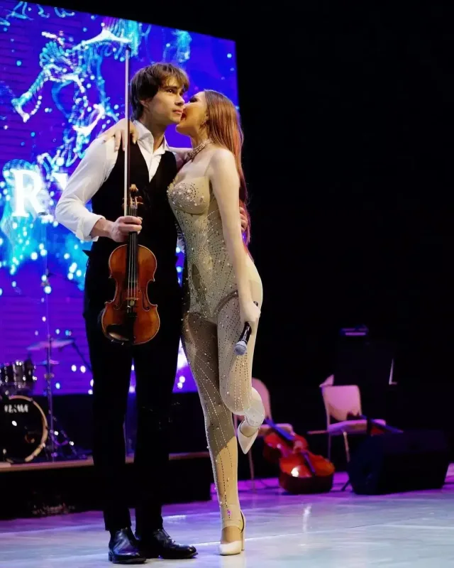 “Sizə nifrət edənlərə hörmət edin”