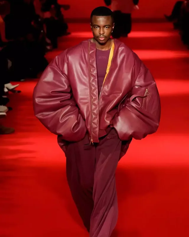 “Vetements”in qeyri-adi kolleksiyası