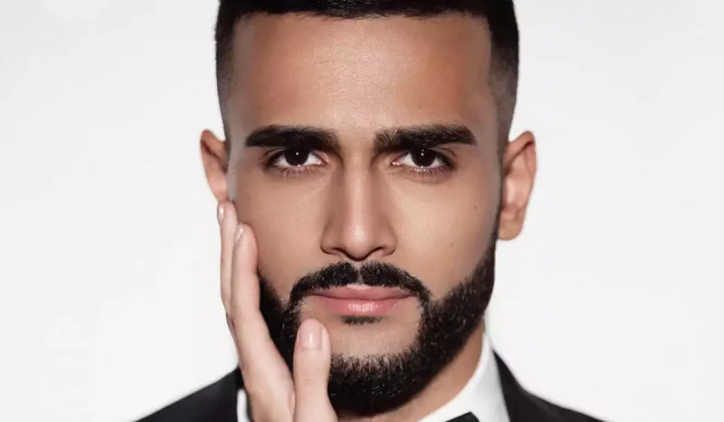 Onu gələcək həyat yoldaşı ilə tanış edənə 10 milyon verəcək