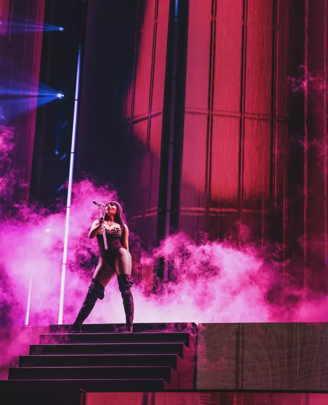 Niki dünya turuna başladı