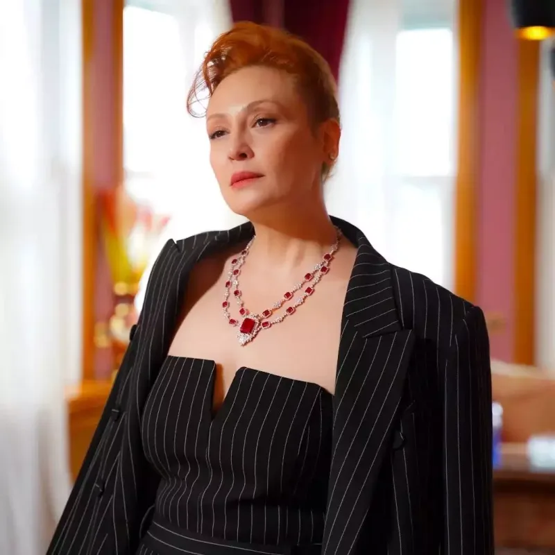 “Yalı Çapkını”nın ulduzu ana olmaq istəmir