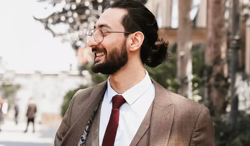 Elvin qız atası oldu