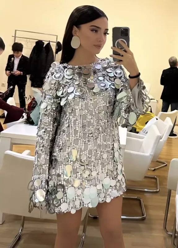 Kəmalə qala libasını özü hazırladı