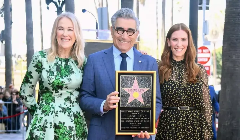 Adı “Şöhrət xiyabanı”na yazıldı