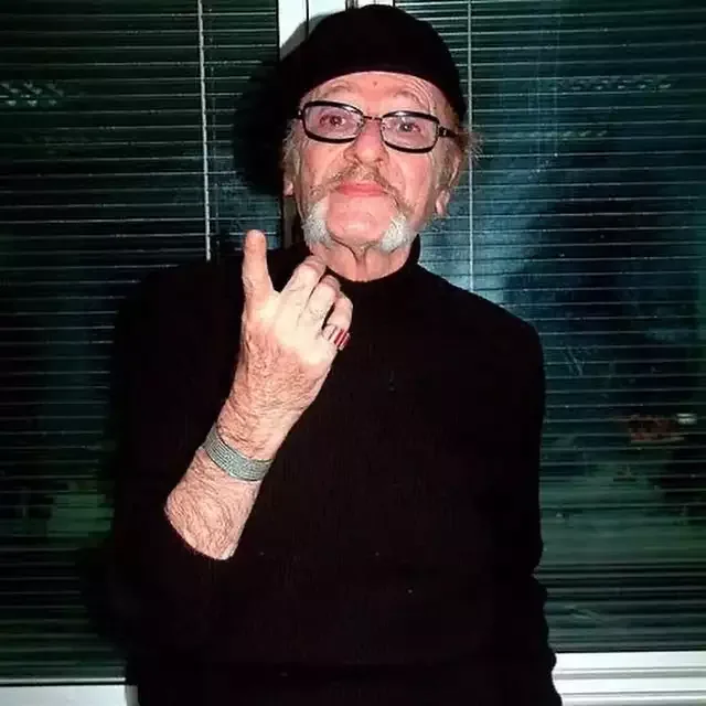 “Yüce Honos” vəfat etdi