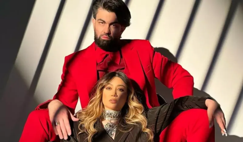 Damla və Ülvi Qılınc duetlərini təqdim etdi