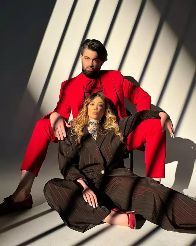 Damla və Ülvi Qılınc duetlərini təqdim etdi