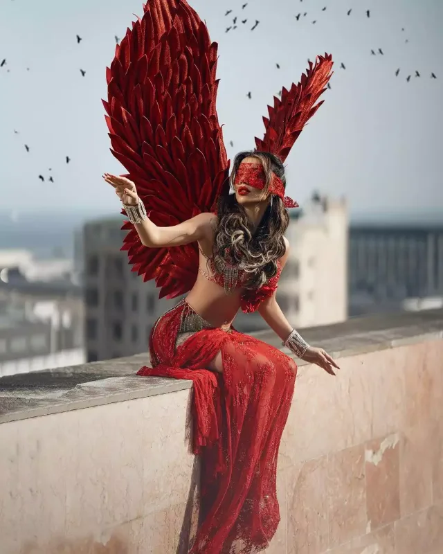 Çəkiliş üçün gözübağlı yeddinci mərtəbəyə çıxdı