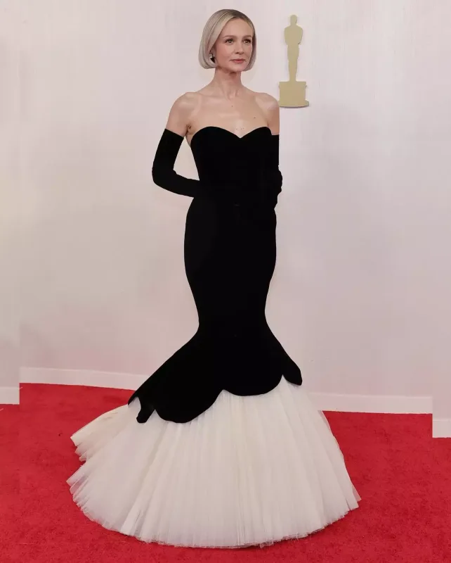 Qırmızı xalıda üstünlük yarışı!