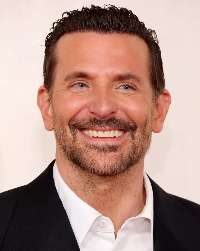 Qırmızı xalıda üstünlük yarışı!