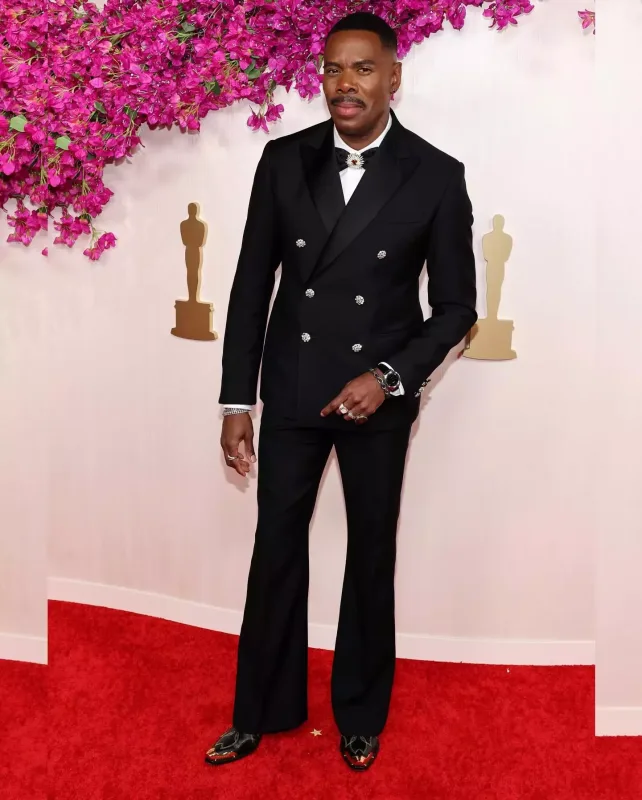 Qırmızı xalıda üstünlük yarışı!