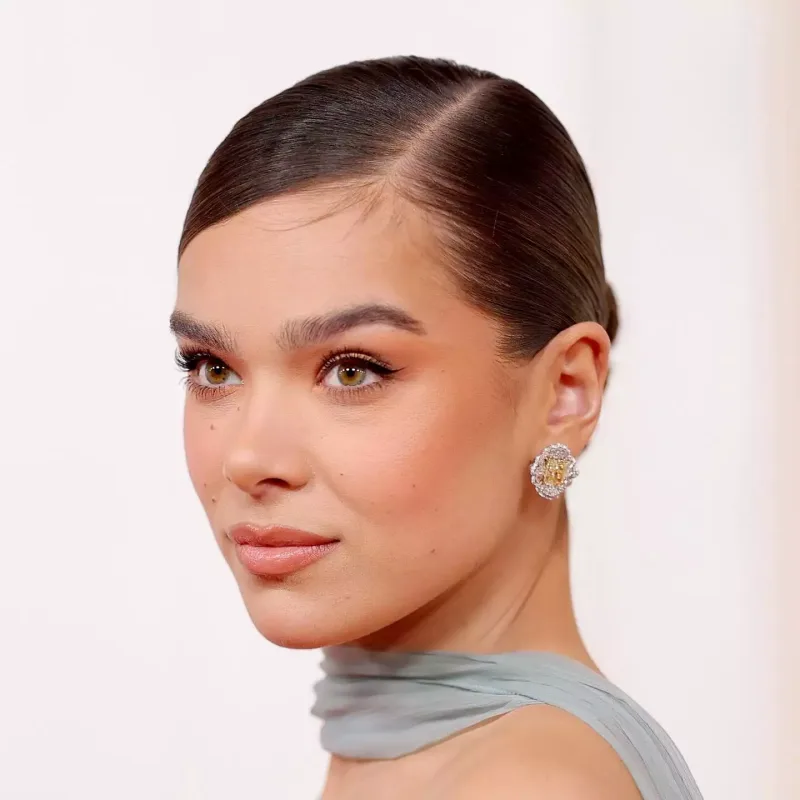 Qırmızı xalıda üstünlük yarışı!