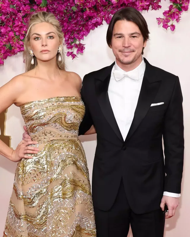 Qırmızı xalıda üstünlük yarışı!