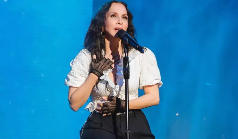 Sertab 21 il sonra Avroviziyaya gedir!