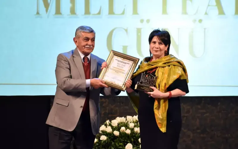 Milli Teatr Mükafatları təqdim edildi
