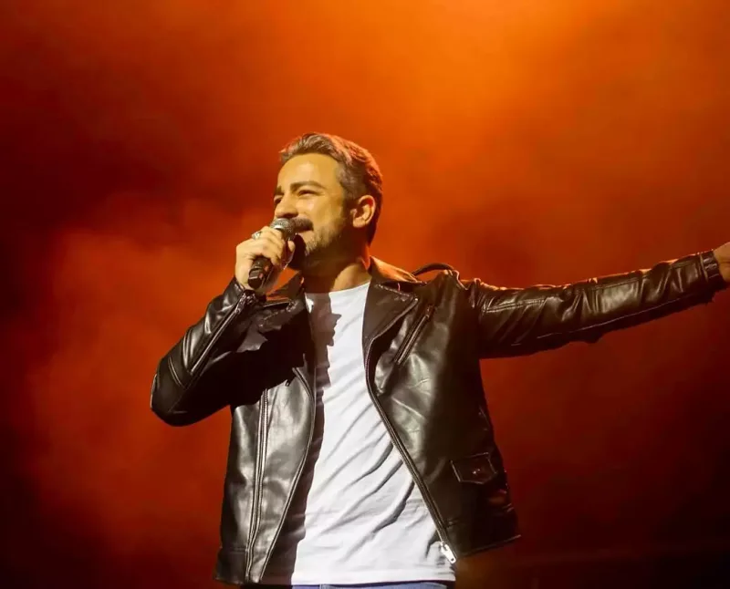 Şəhrinin yarı var?