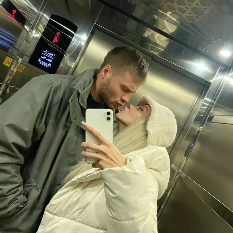 Yunus Emrenin həyat yoldaşı hamilədir