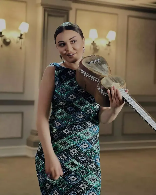 “Bizim işimiz müğənniyə nisbətdə çətindir”