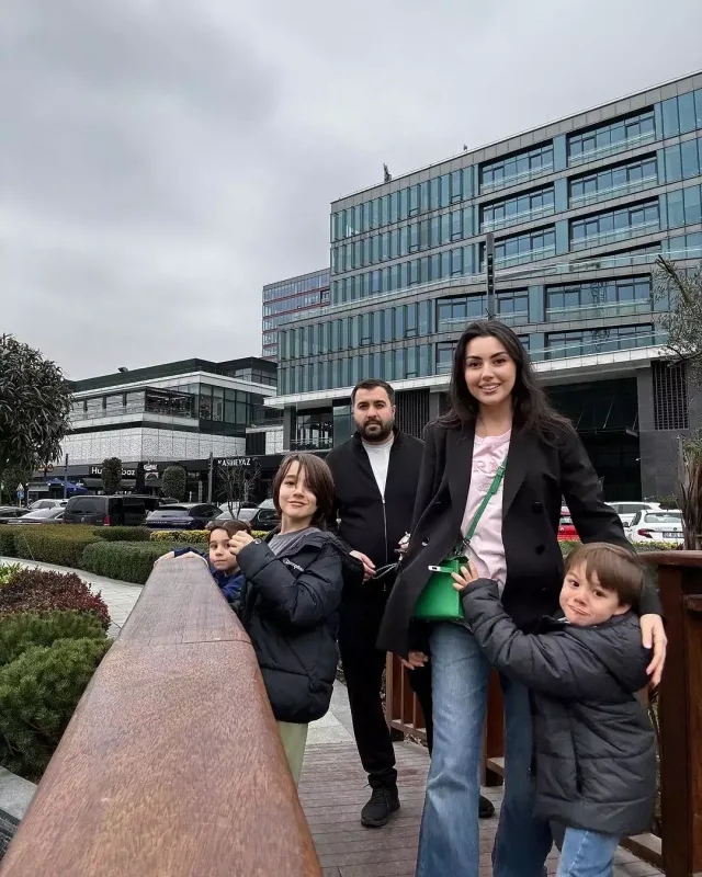 Safura və ailəsindən yeni fotolar