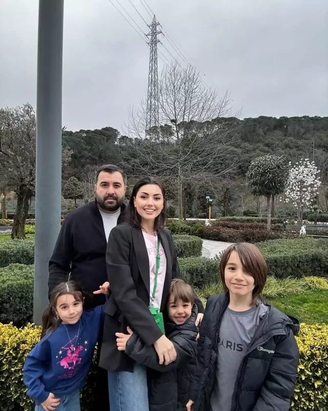 Safura və ailəsindən yeni fotolar