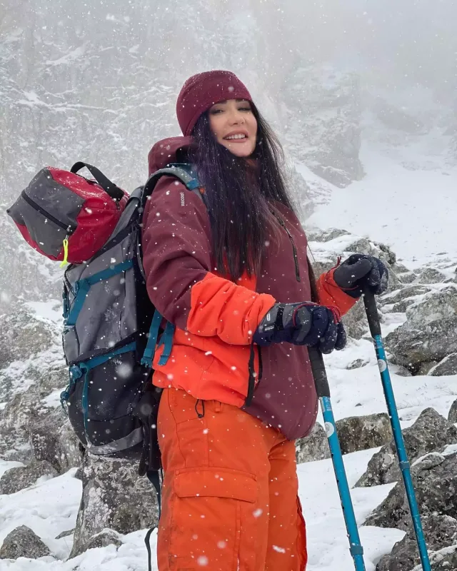 Leyla Bazardüzündə!