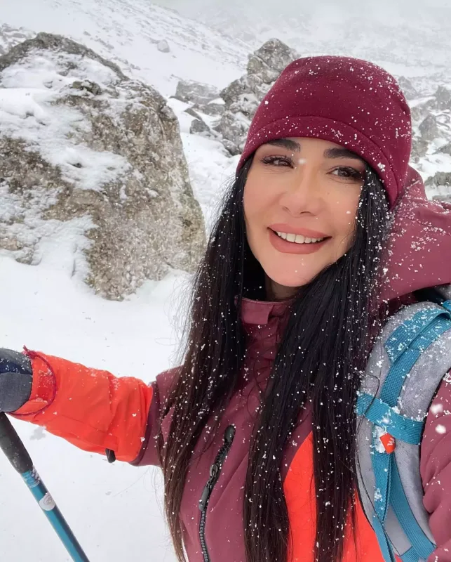 Leyla Bazardüzündə!