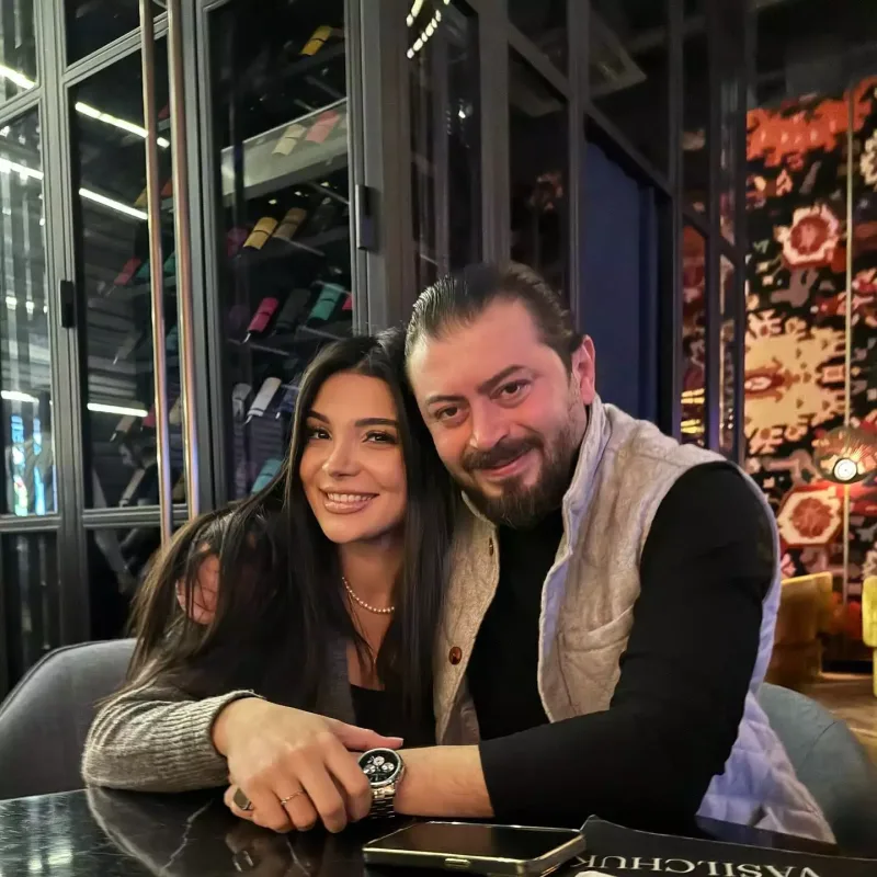 Qurdun xanımından ailə paylaşımları...