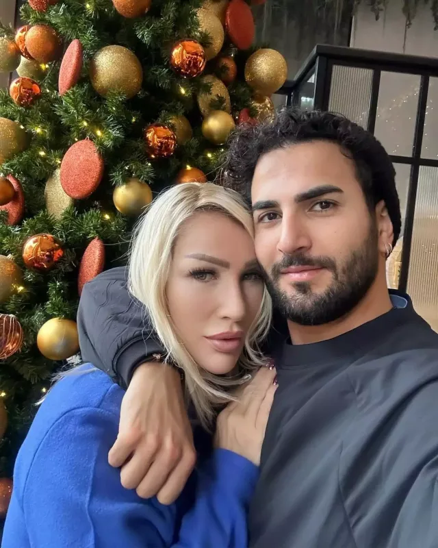 Seda boşanma xəbərlərindən danışdı