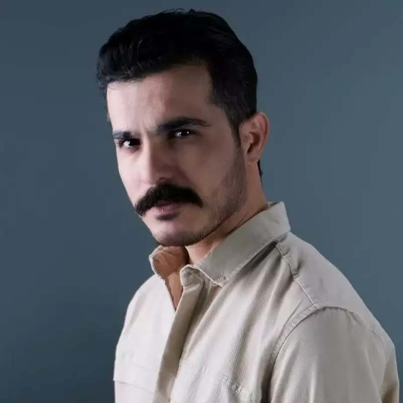 Oxşarlıqları müzakirə yaratdı